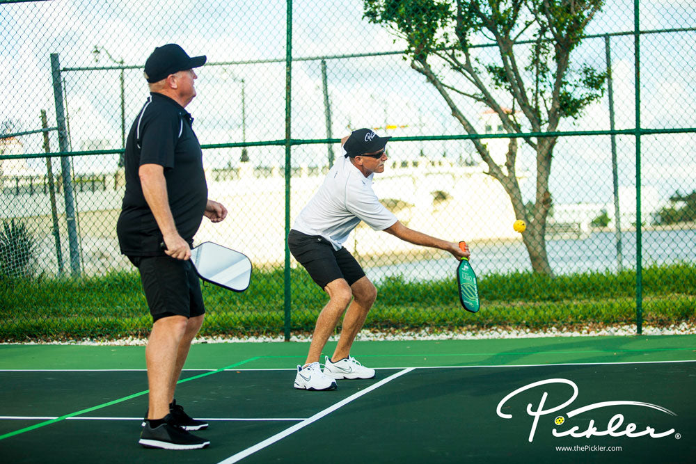 9 Tips to Hit the Perfect Lob on the Pickleball Court | Pickler Pickleball